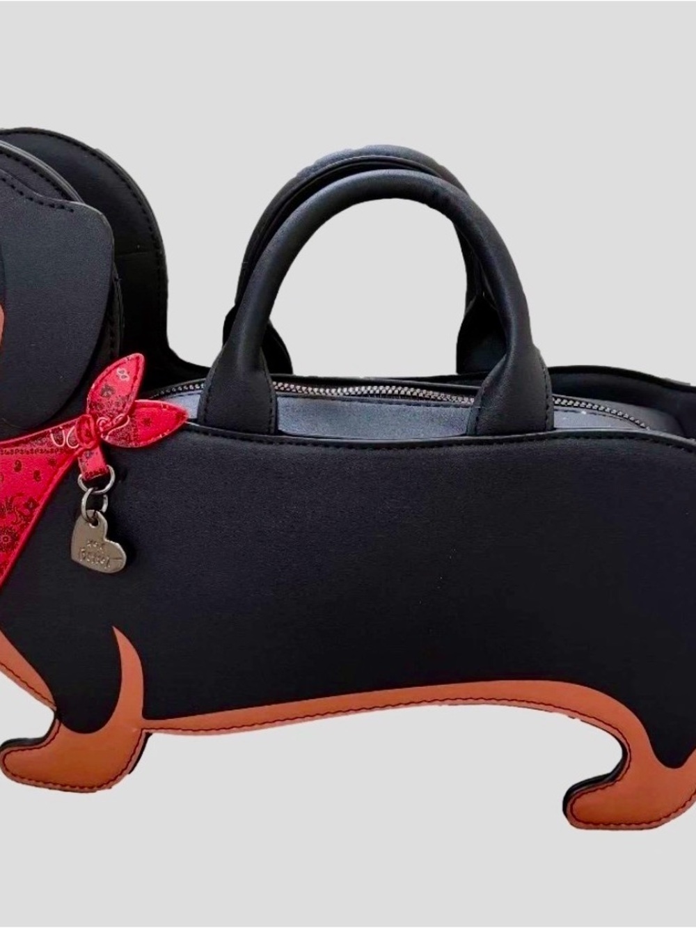 NEW VIRAL Betsey Johnson B&T Dachshund Crossbody purse w/ Red Bandanna $125 FIRM - Picture 3 of 13
